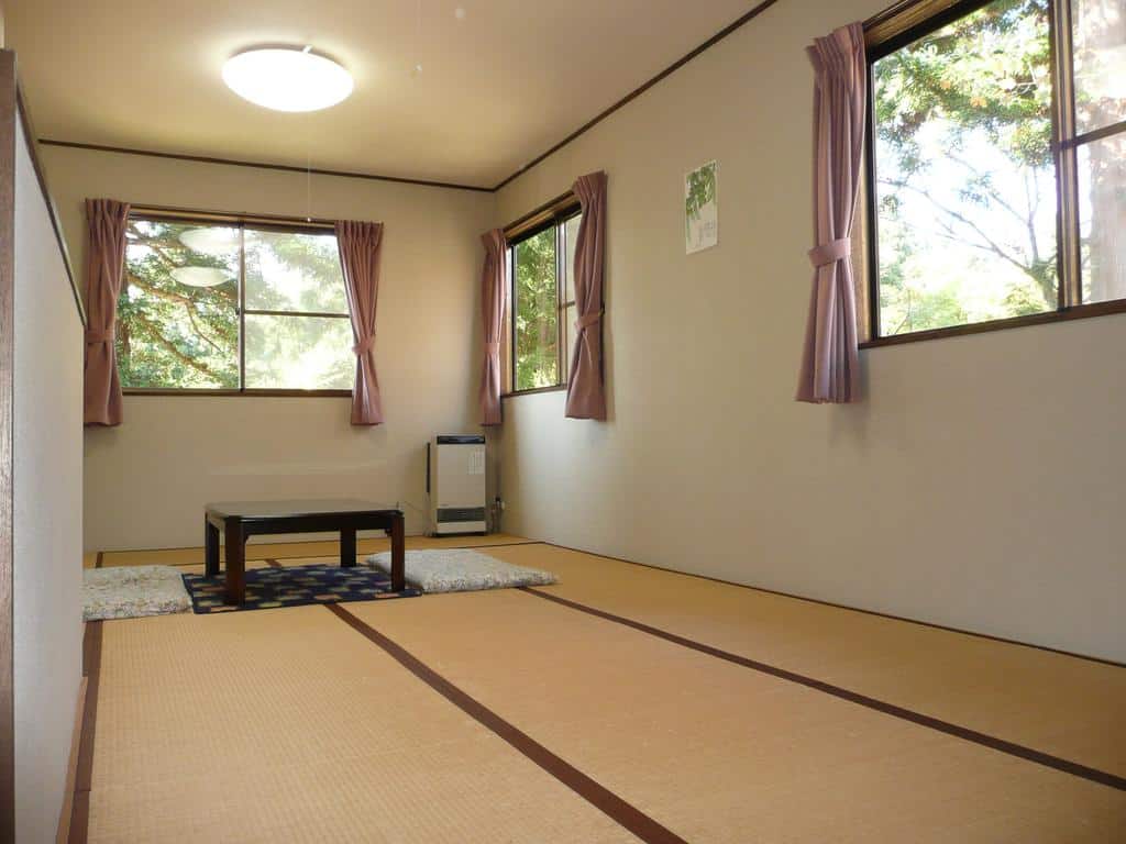 Sora Tobu Usagi room